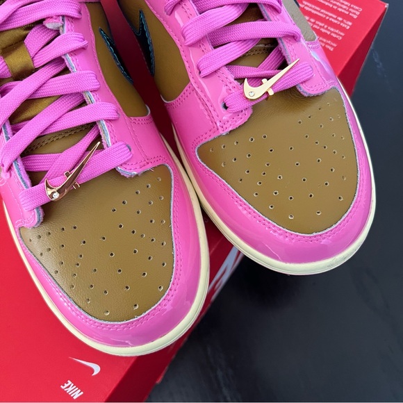 ✔️New✔️ NIKE Parris Goebel Dunk Low Playful Pink - Picture 5 of 10